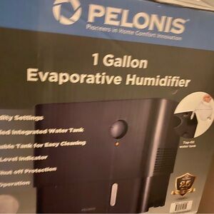 Black Evaporative Humidifier